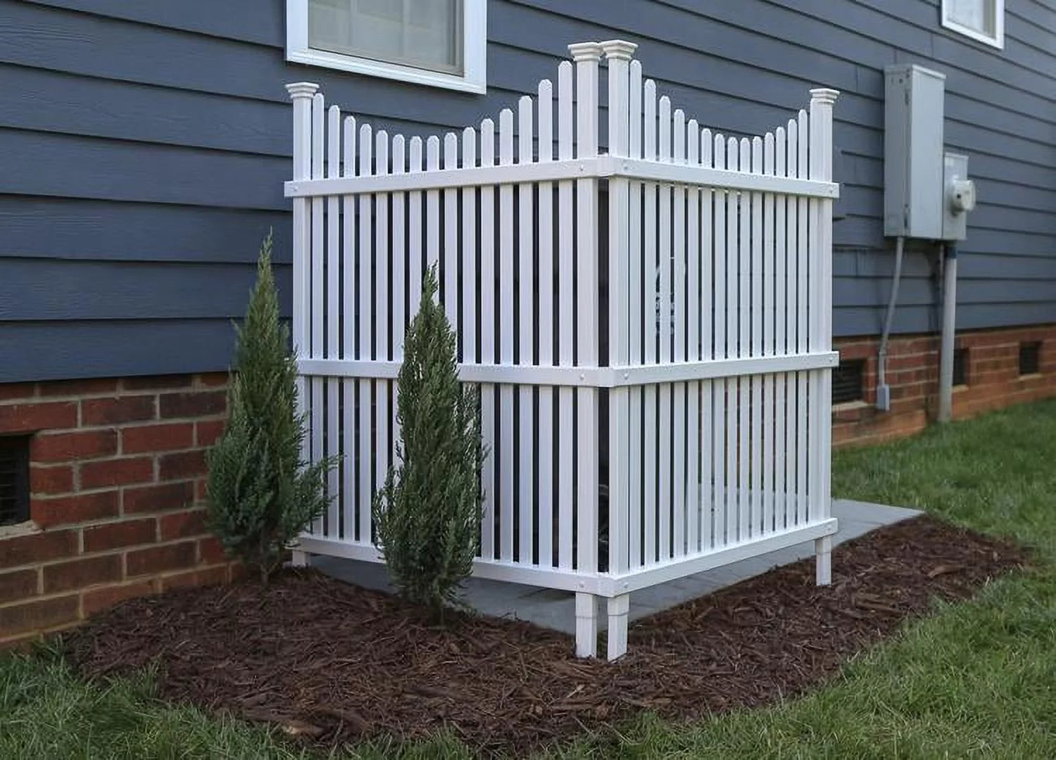 Enclo Huntersville Outdoor No Dig Privacy Screen Enclosure for Garbage Bins and Air Conditioners (48in x 36in - 2 panels)