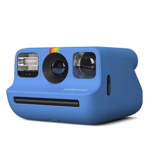 Polaroid Go Generation 2 Mini Instant Camera + Film Bundle Black D62493