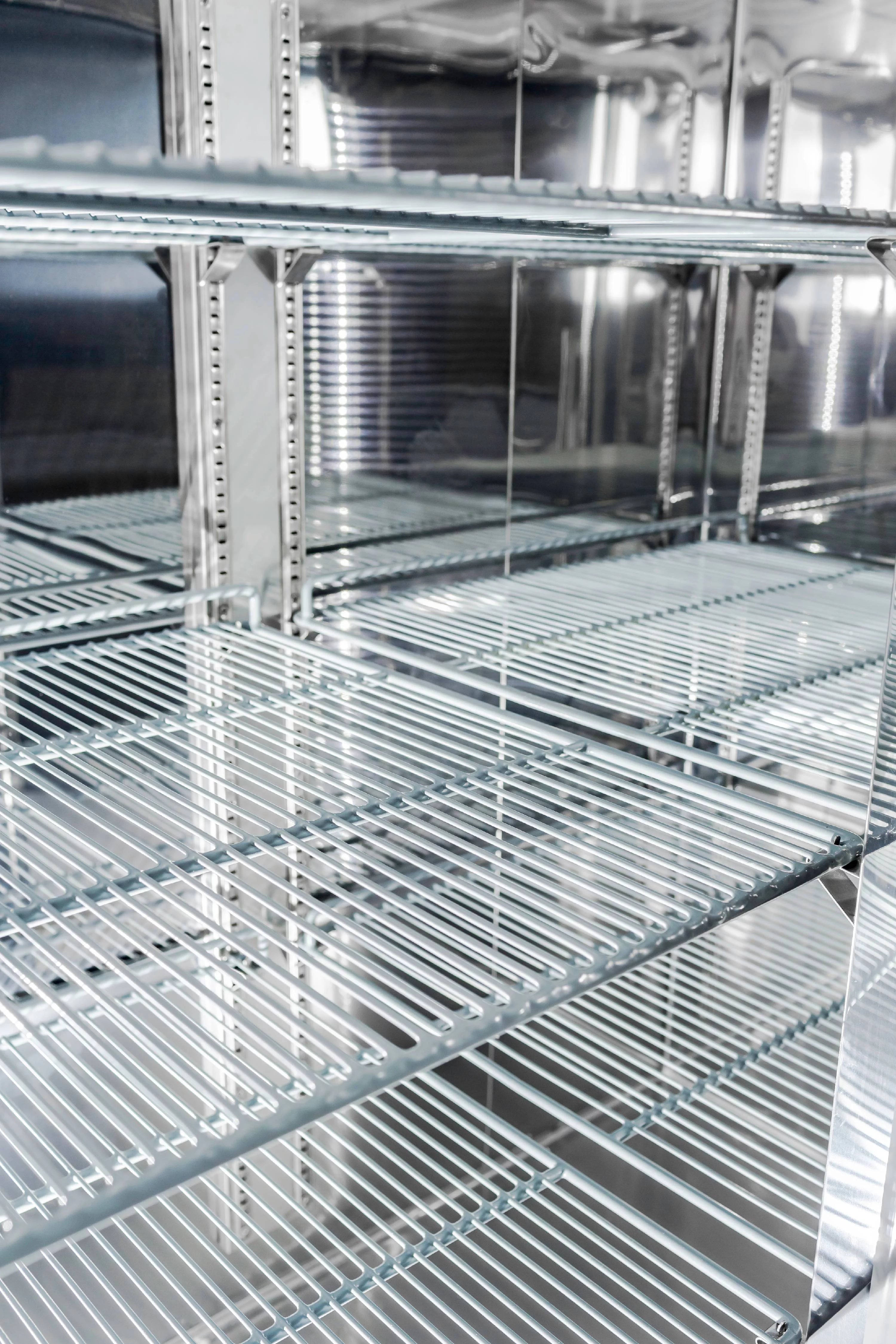 Commercial Stainless Steel 47 cu ft Glass Door Reach-In Refrigerator 2 Door E412