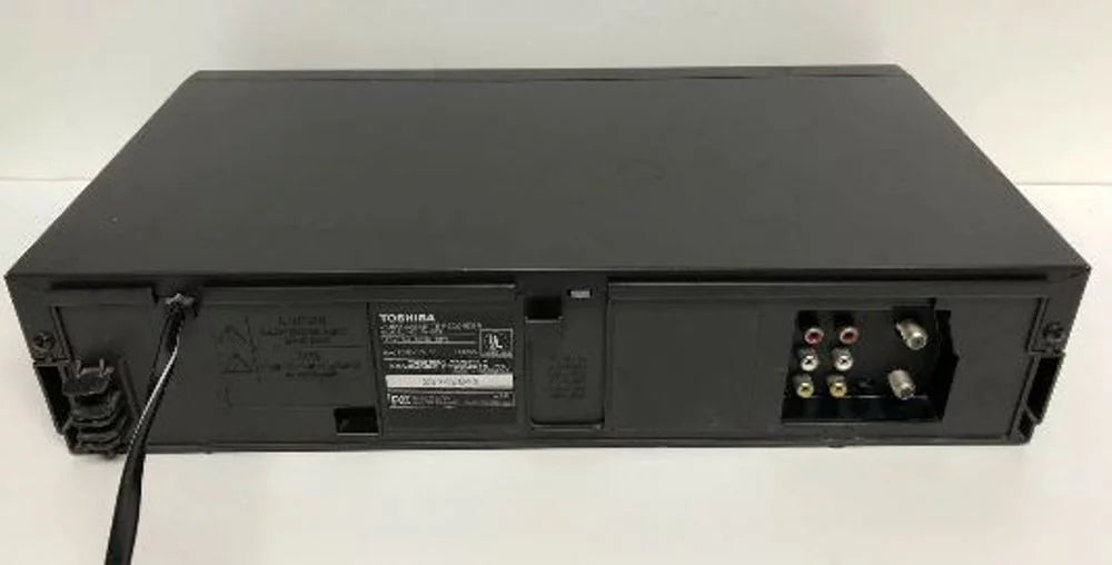 Toshiba w-603 Stereo Pro VHS VCR with Remote & Cables E48451