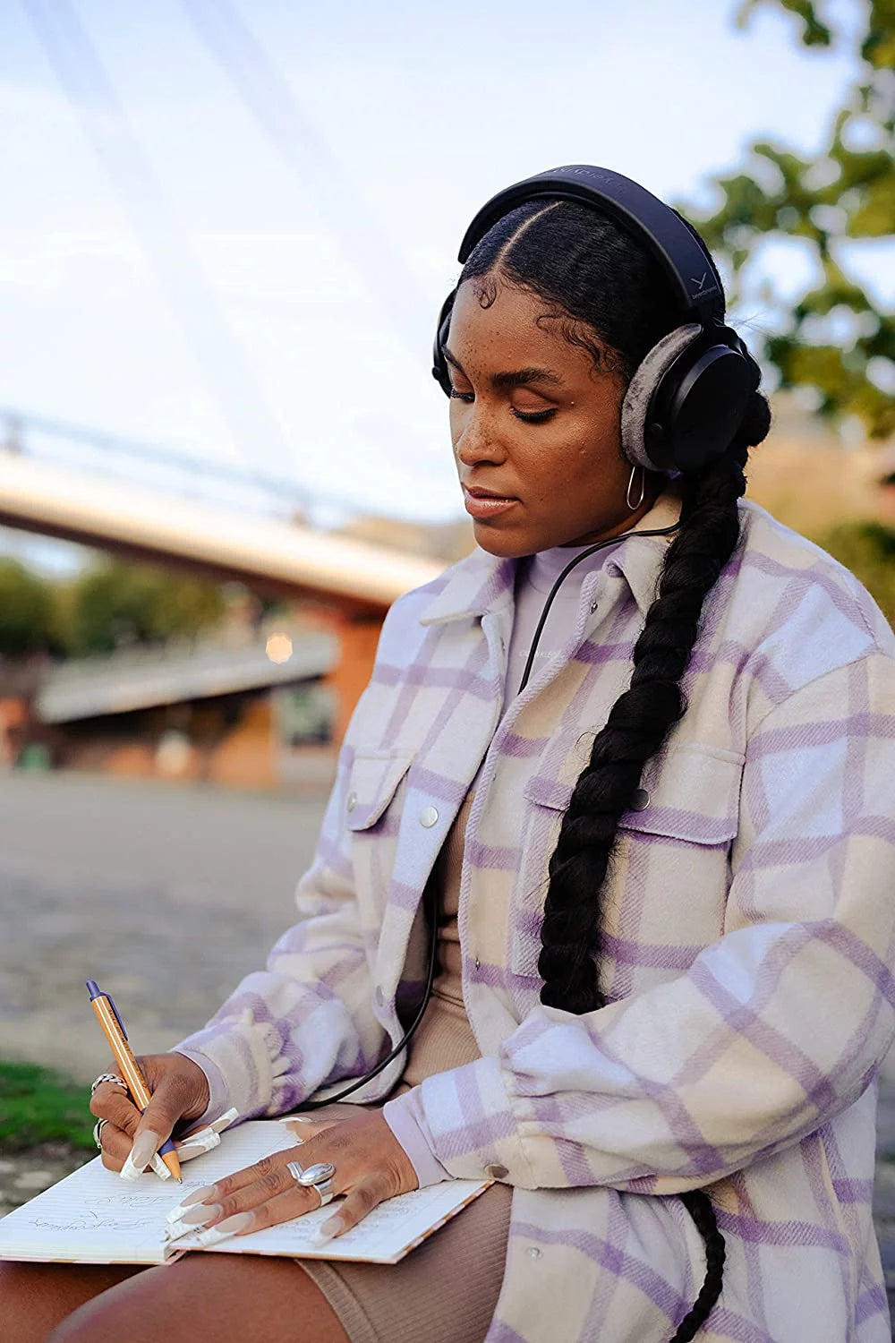 Beyerdynamic DT 700 Pro X Closed-Back Studio Headphones with Detachable Cable R999011