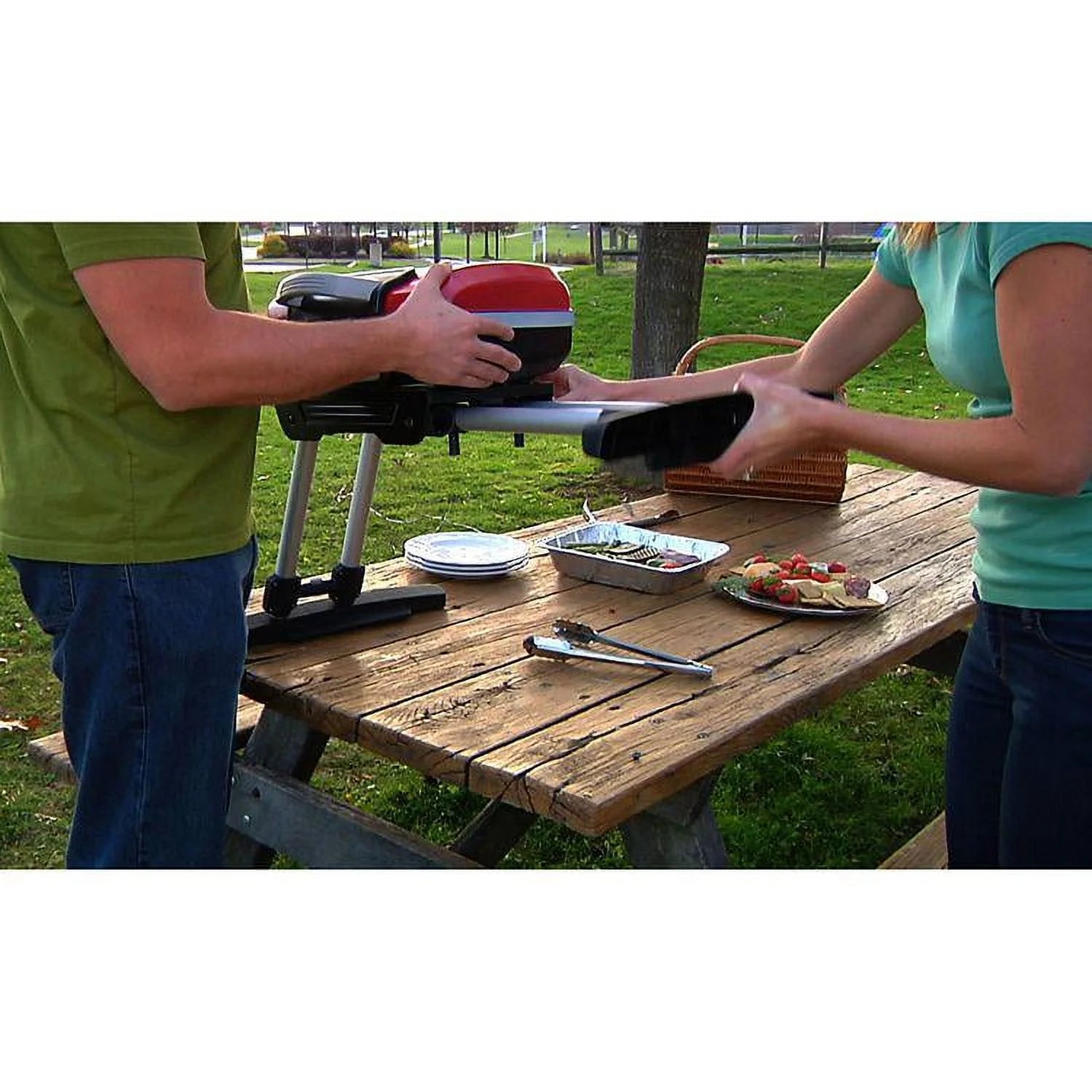 Cuisinart Petit Gourmet Portable LP Gas Grill with VersaStand S358