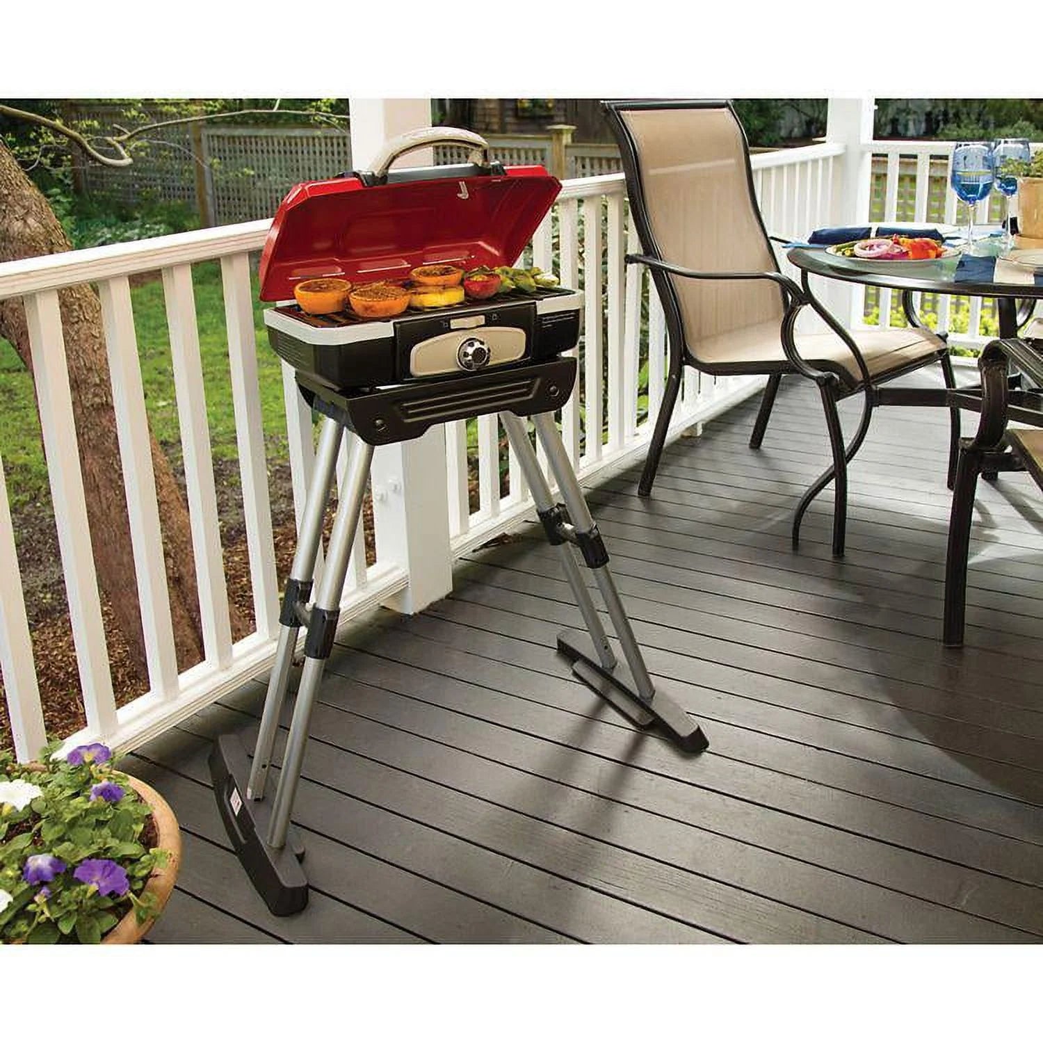 Cuisinart Petit Gourmet Portable LP Gas Grill with VersaStand S358