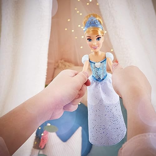 Disney Princess Royal Shimmer Rapunzel Doll with Skirt and Accessories K2417