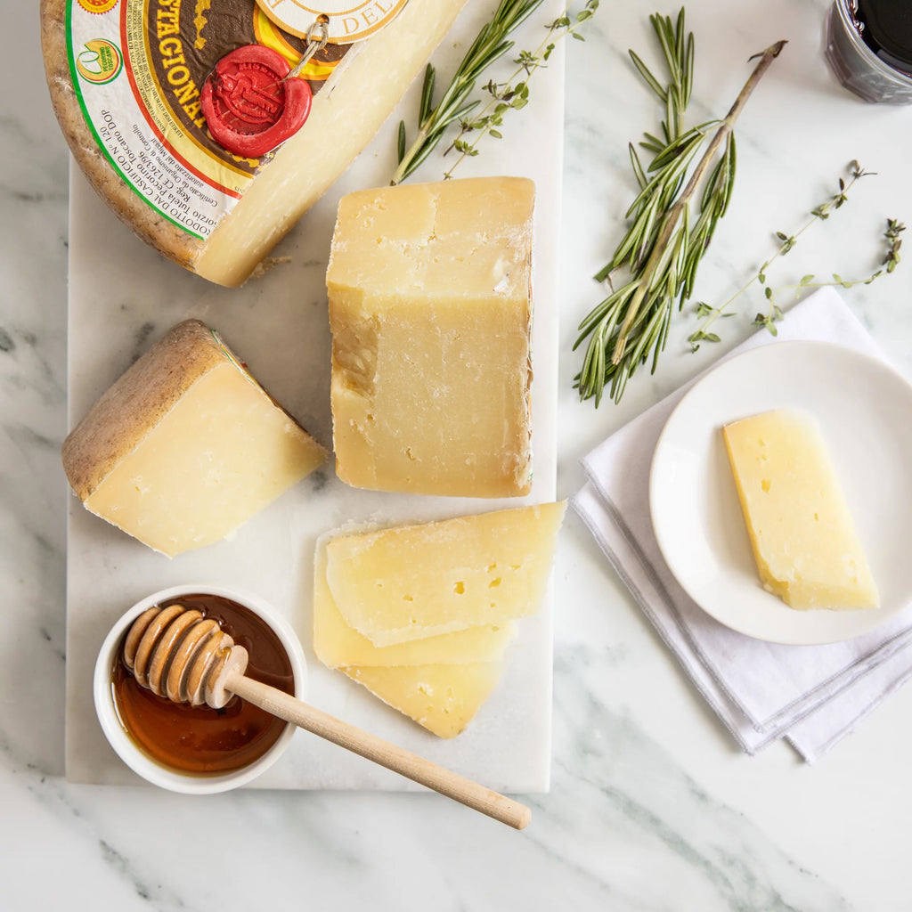 Pecorino Oro Antico Riserva Italian Cheese Whole Wheel 4 Pound R498241