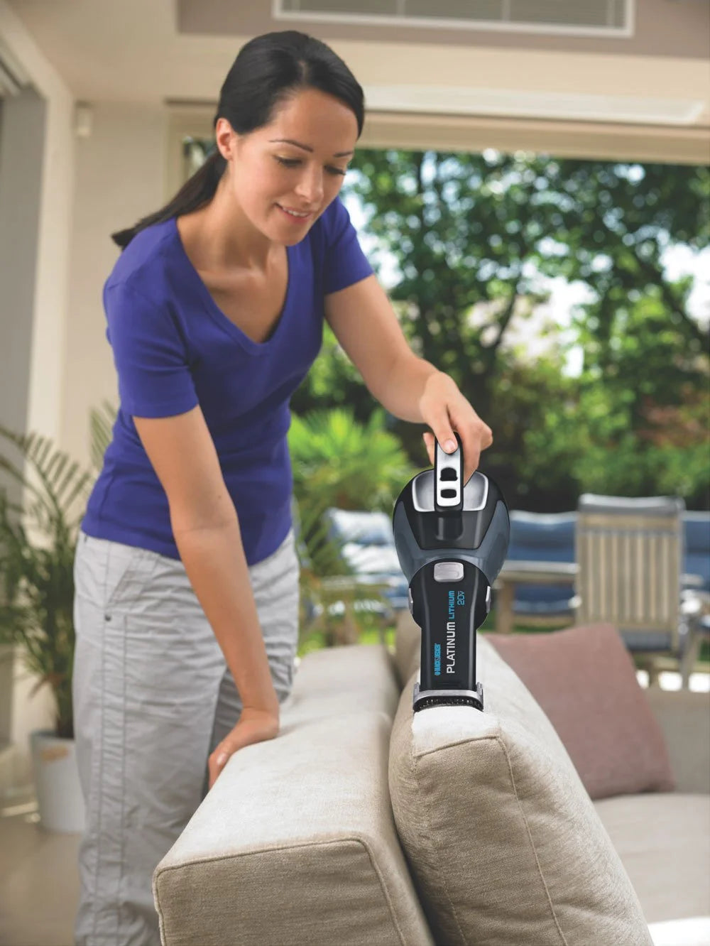 BLACK+DECKER dustbuster Cordless Handheld Vacuum 20V (BDH2000L) T432901